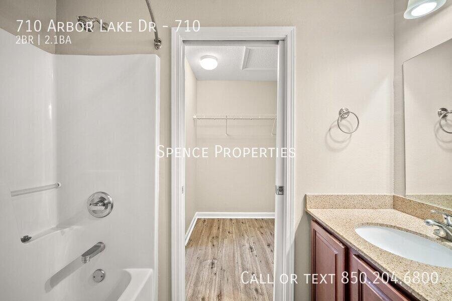 722 Arbor Lake Drive Crestview FL 32536