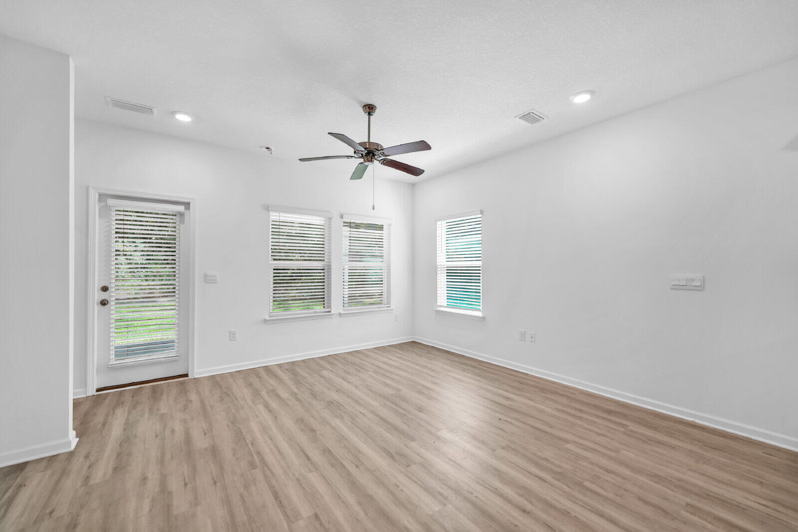 30 Sandywoods Court Freeport FL 32439