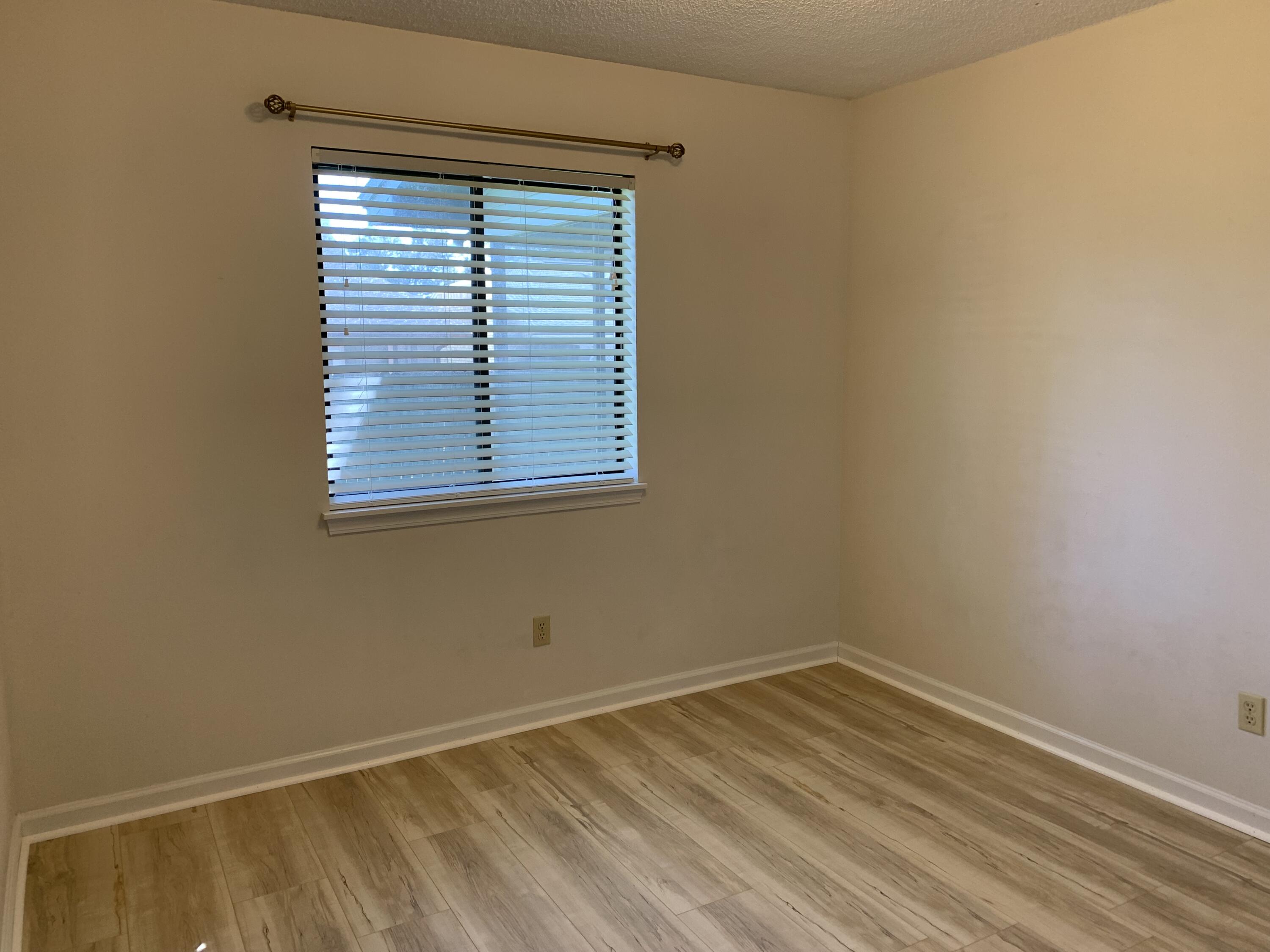 360 Evergreen Avenue Niceville FL 32578