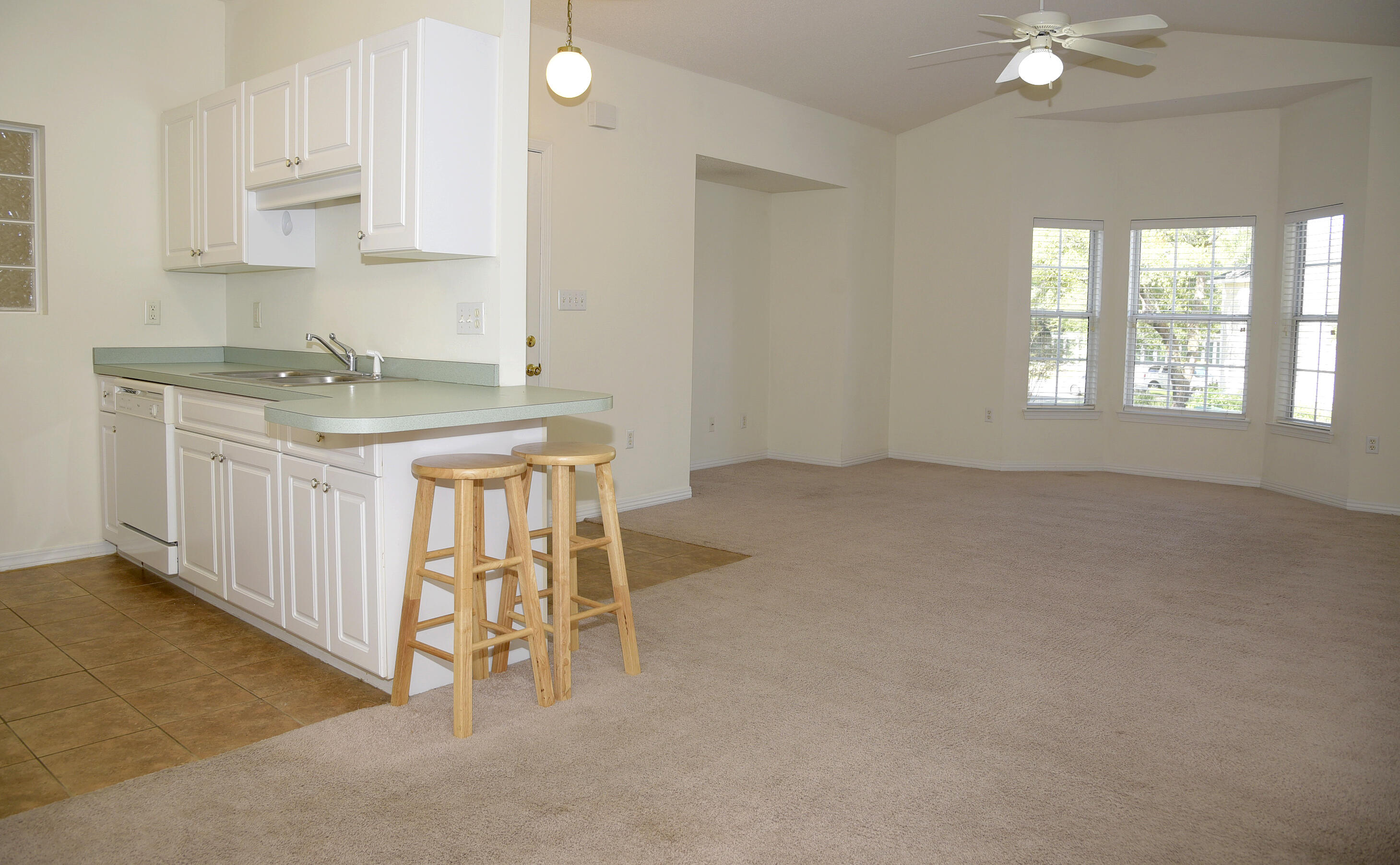 1501 N Partin Drive Niceville FL 32578