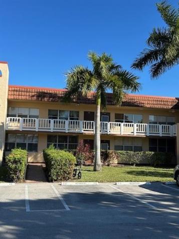 8851 Sunrise Lakes Boulevard Sunrise FL 33322
