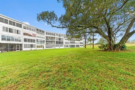 4007 Ellesmere A Deerfield Beach FL 33442