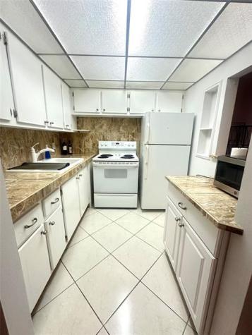 4007 Ellesmere A Deerfield Beach FL 33442