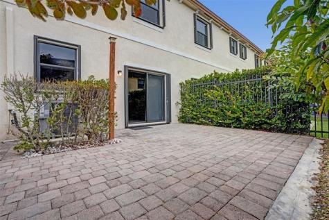 4676 Caspian Way Davie FL 33314