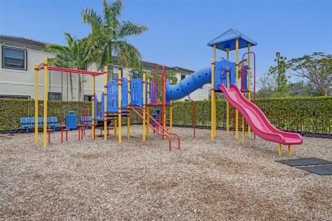 4676 Caspian Way Davie FL 33314