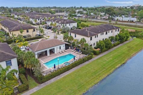4676 Caspian Way Davie FL 33314