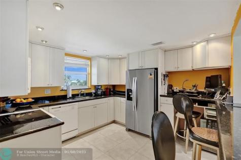 1051 Hillsboro Mile Hillsboro Beach FL 33062