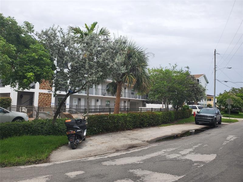 1021 NE 24th Avenue Pompano Beach FL 33062
