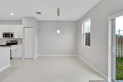 4614 NW 120th Way Coral Springs FL 33076