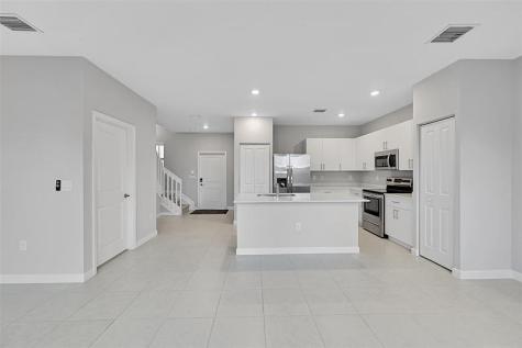 4614 NW 120th Way Coral Springs FL 33076