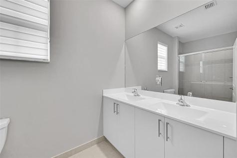 4614 NW 120th Way Coral Springs FL 33076