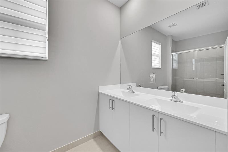 4614 NW 120th Way Coral Springs FL 33076