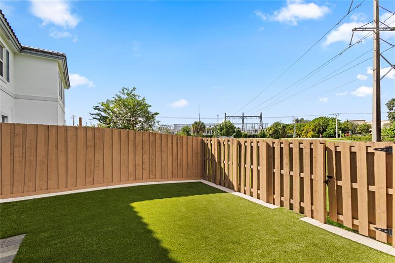 4614 NW 120th Way Coral Springs FL 33076