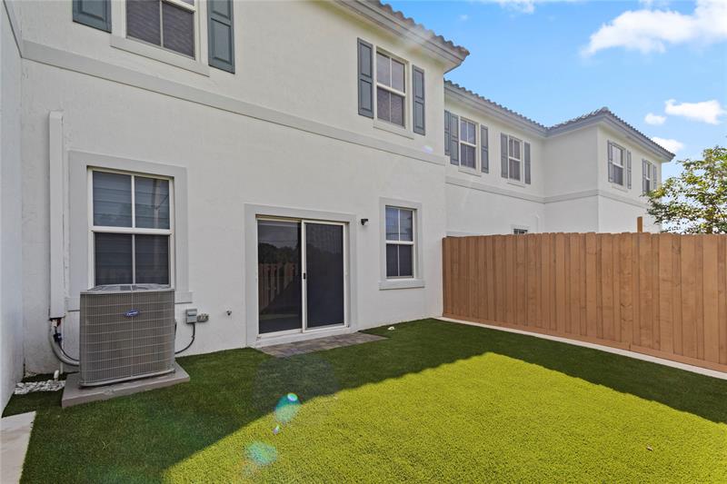 4614 NW 120th Way Coral Springs FL 33076