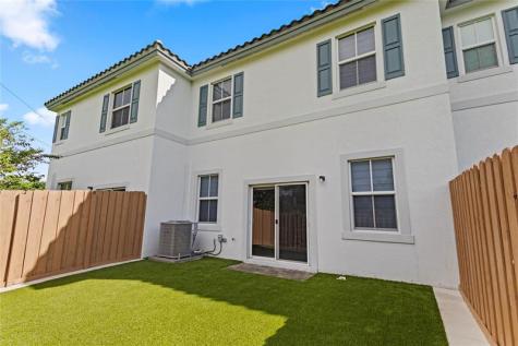 4614 NW 120th Way Coral Springs FL 33076