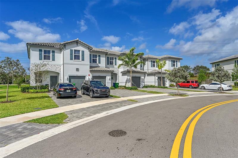 4614 NW 120th Way Coral Springs FL 33076