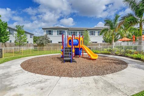 4614 NW 120th Way Coral Springs FL 33076