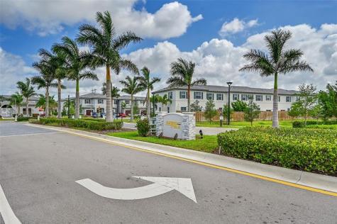 4614 NW 120th Way Coral Springs FL 33076