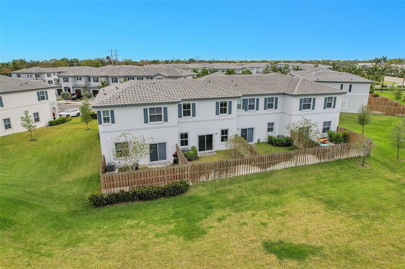 4614 NW 120th Way Coral Springs FL 33076