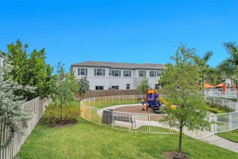 4614 NW 120th Way Coral Springs FL 33076