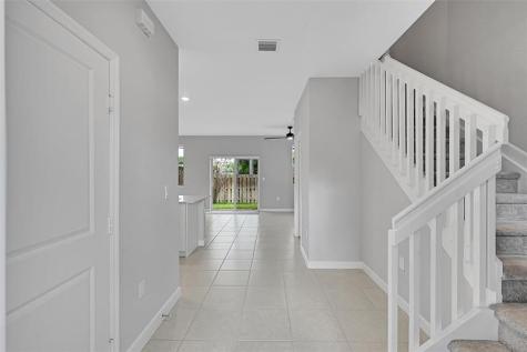 4614 NW 120th Way Coral Springs FL 33076