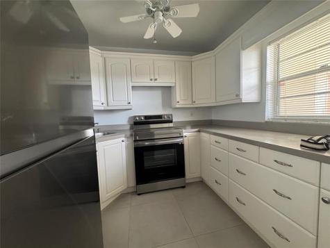 9235A Lagoon Place Davie FL 33324