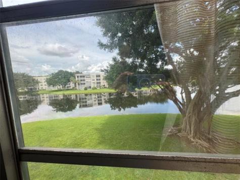 9235A Lagoon Place Davie FL 33324