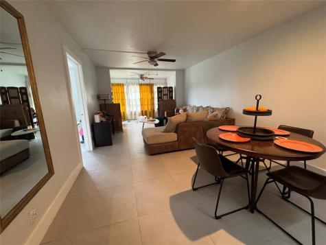 9235A Lagoon Place Davie FL 33324