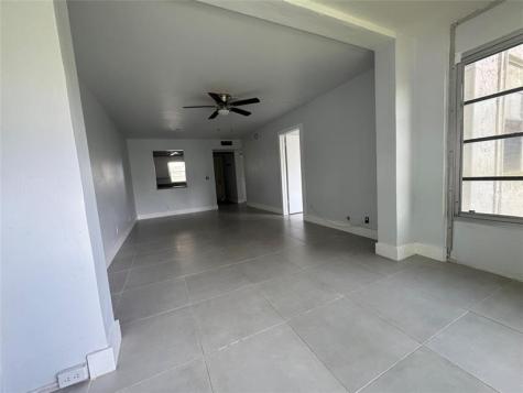 9235A Lagoon Place Davie FL 33324