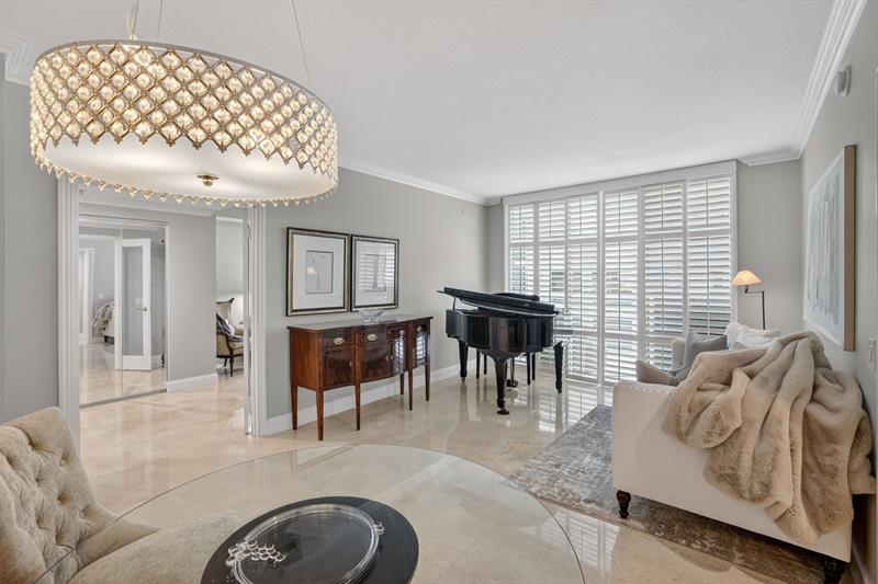 350 SE 2nd Street Fort Lauderdale FL 33301