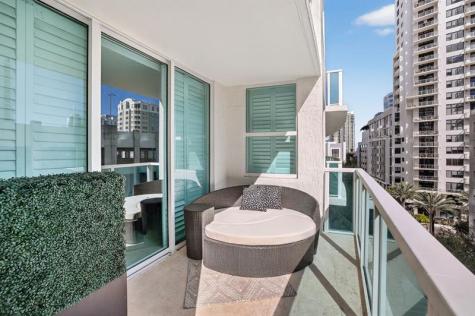 350 SE 2nd Street Fort Lauderdale FL 33301