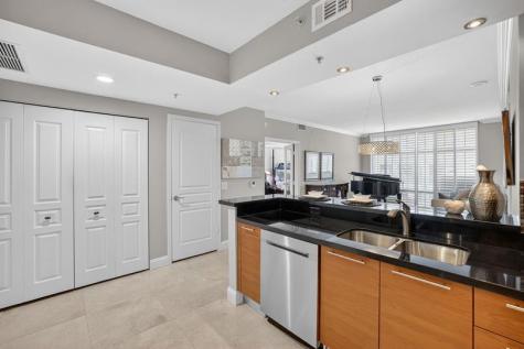 350 SE 2nd Street Fort Lauderdale FL 33301