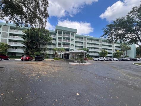 802 Cypress Grove Lane Pompano Beach FL 33069