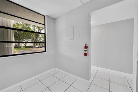 1713 Whitehall Drive Davie FL 33324