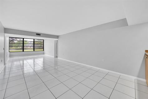 1713 Whitehall Drive Davie FL 33324