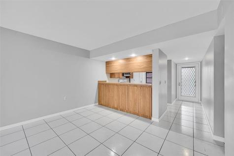 1713 Whitehall Drive Davie FL 33324
