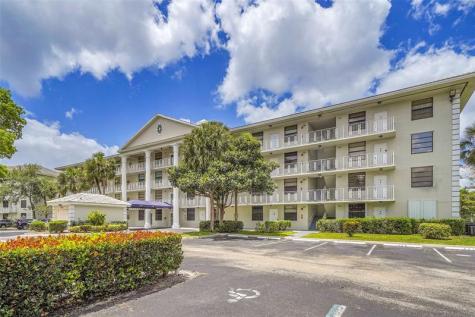 1713 Whitehall Drive Davie FL 33324