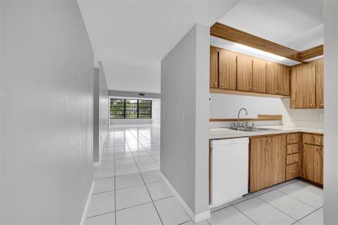 1713 Whitehall Drive Davie FL 33324