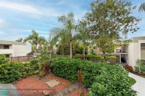 7925 SW 104th Street Miami FL 33156