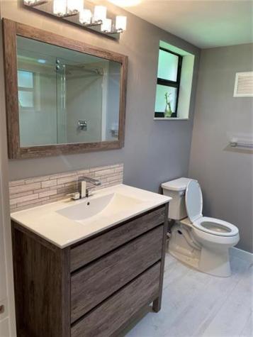 2941 N Nob Hill Road Sunrise FL 33322