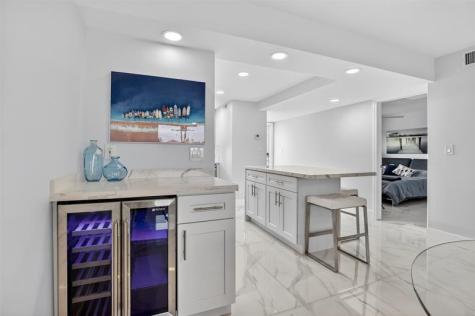 9623 S Hollybrook Lake Drive Pembroke Pines FL 33025