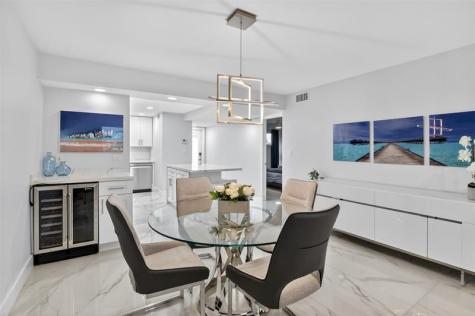 9623 S Hollybrook Lake Drive Pembroke Pines FL 33025