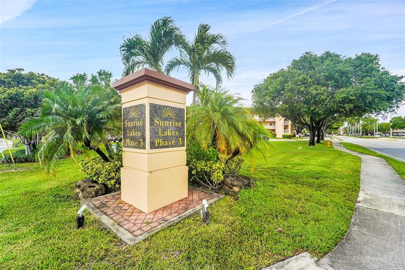 9261 Sunrise Lakes Boulevard Sunrise FL 33322