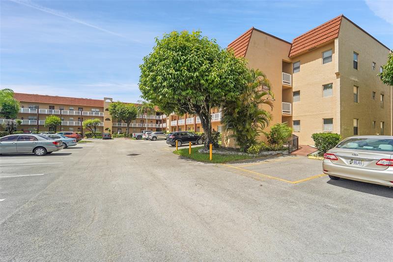 9261 Sunrise Lakes Boulevard Sunrise FL 33322