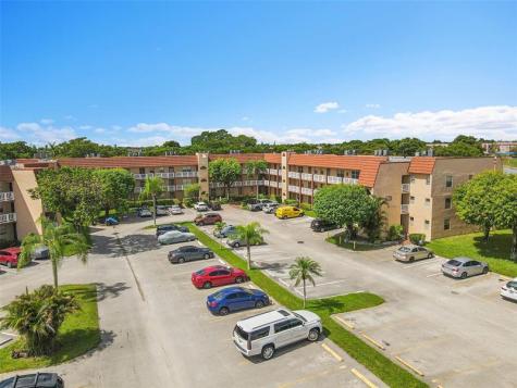9261 Sunrise Lakes Boulevard Sunrise FL 33322