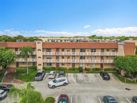 9261 Sunrise Lakes Boulevard Sunrise FL 33322