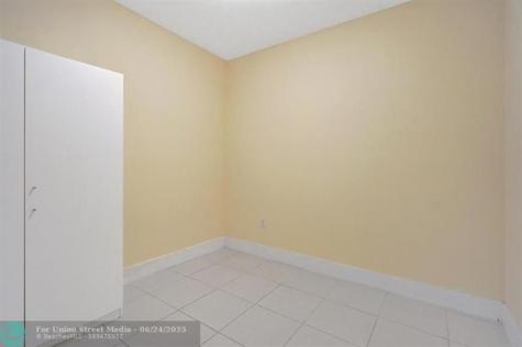 2641 N Flamingo Road Sunrise FL 33323