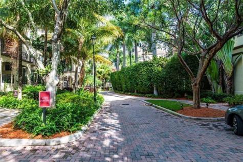 2617 NE 14th Avenue Wilton Manors FL 33334