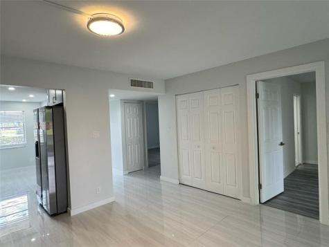 Lauderdale Lakes FL 33319