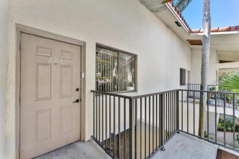 3100 NW 46th Street Oakland Park FL 33309